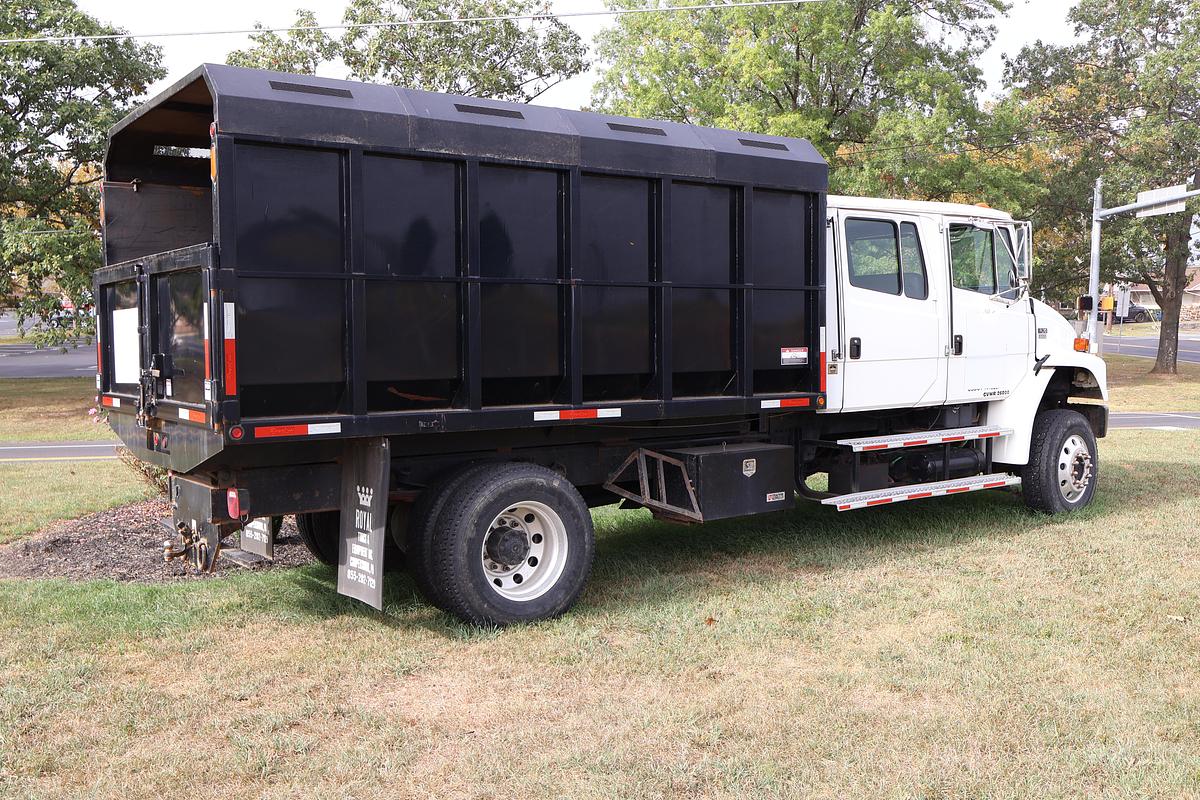 Used 2003 FREIGHTLINER FL70
