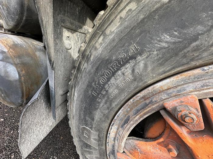 Used 2005 MACK CV713