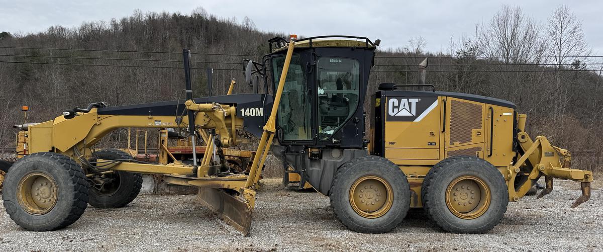 Used 2008 CATERPILLAR 140M VHP