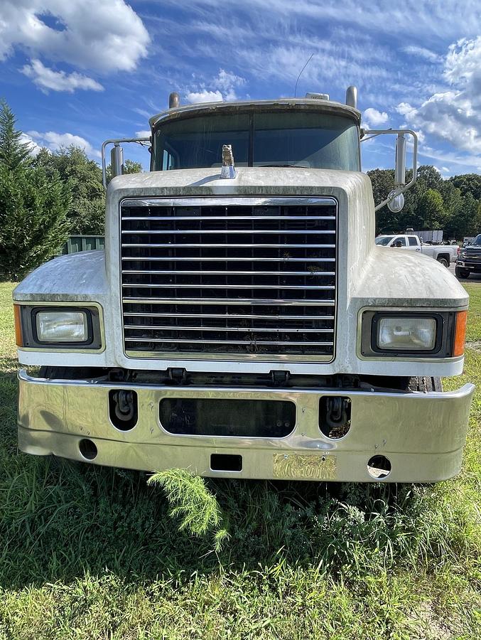 Used 2008 MACK CHU 613 Pinnacle