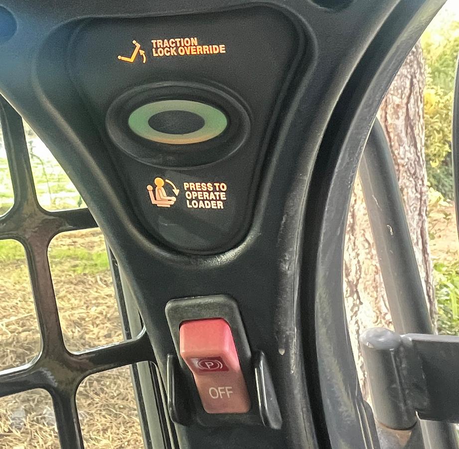 Used 2015 BOBCAT s570