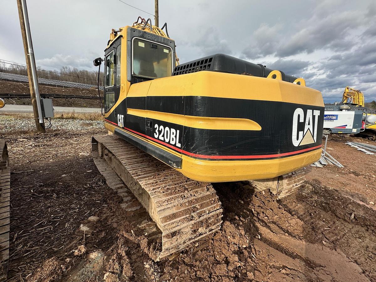 Used 1999 CATERPILLAR 320B L