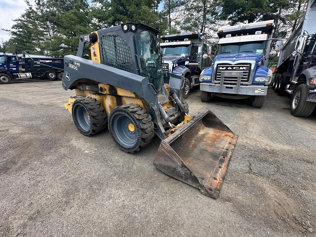 Used 2017 DEERE 330G