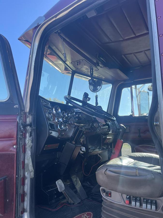 Used 1989 PETERBILT 379