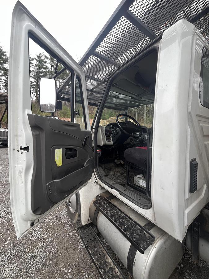 Used 2012 INTERNATIONAL 4300DT