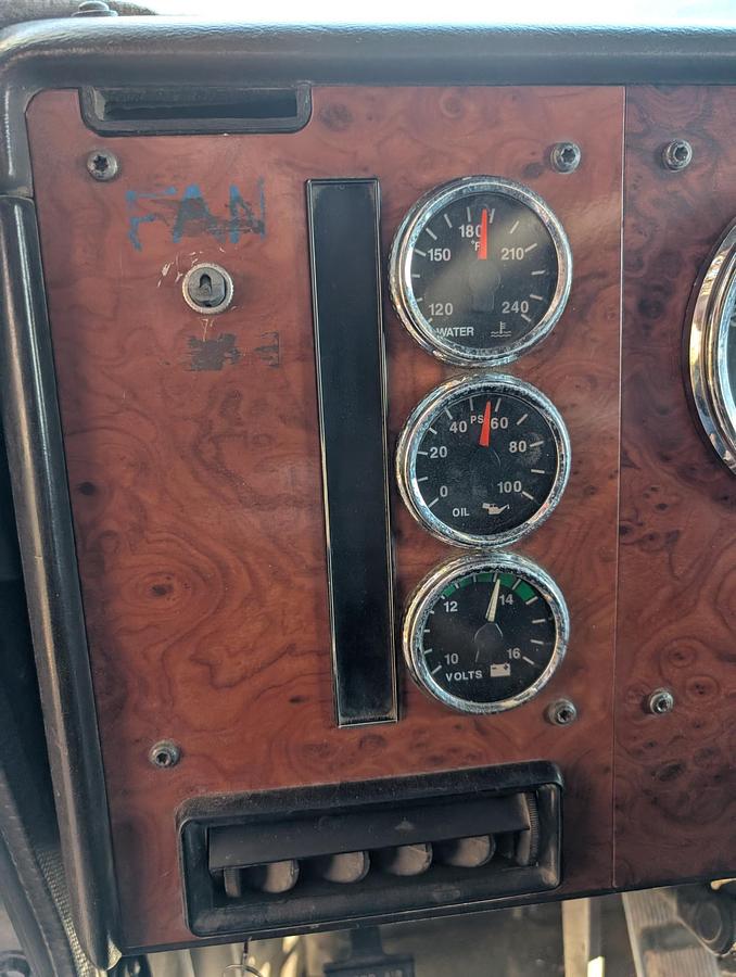 Used 1996 INTERNATIONAL 9400 Tri Axle