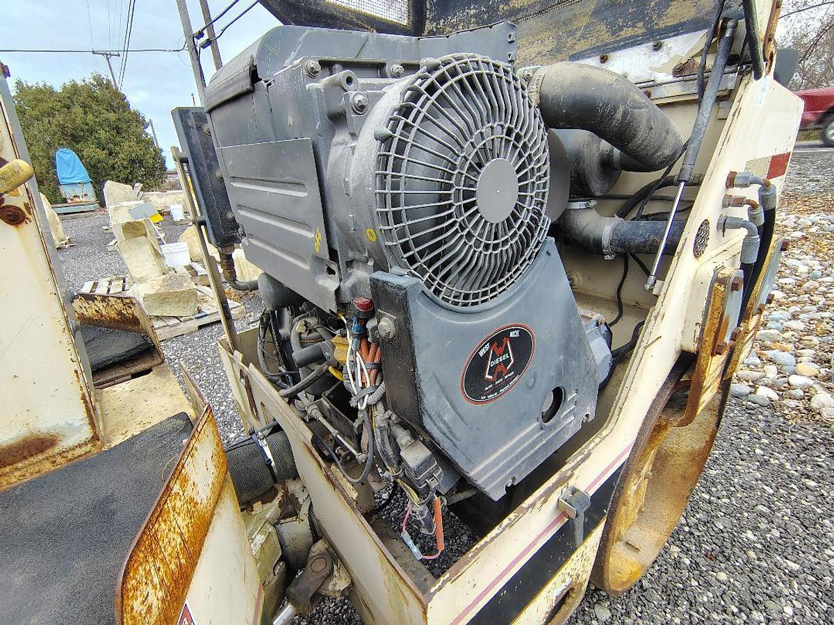 Used 1997 INGERSOLL-RAND DD-22 Vibratory Roller