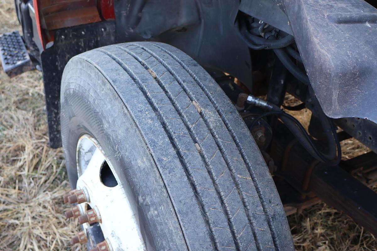 Used 2005 CHEVROLET C8500