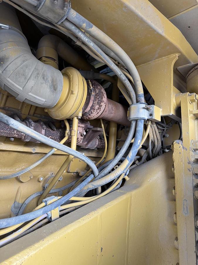 Used CATERPILLAR 775E