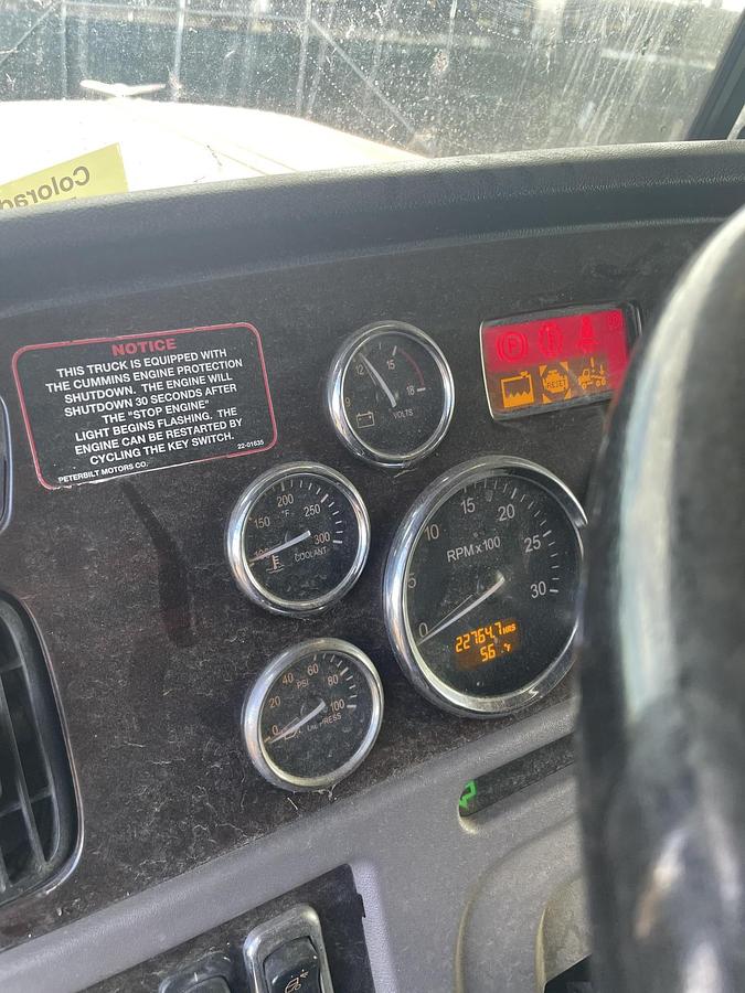 Used 2012 PETERBILT 389