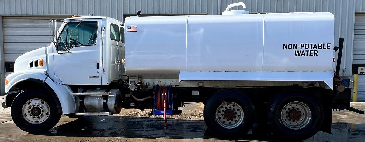 Used 2007 STERLING L7500 Water Truck