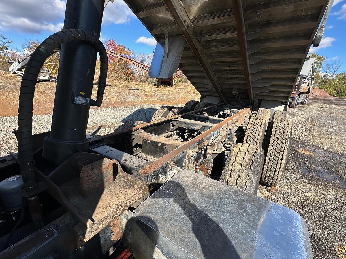 Used 2016 PETERBILT 365