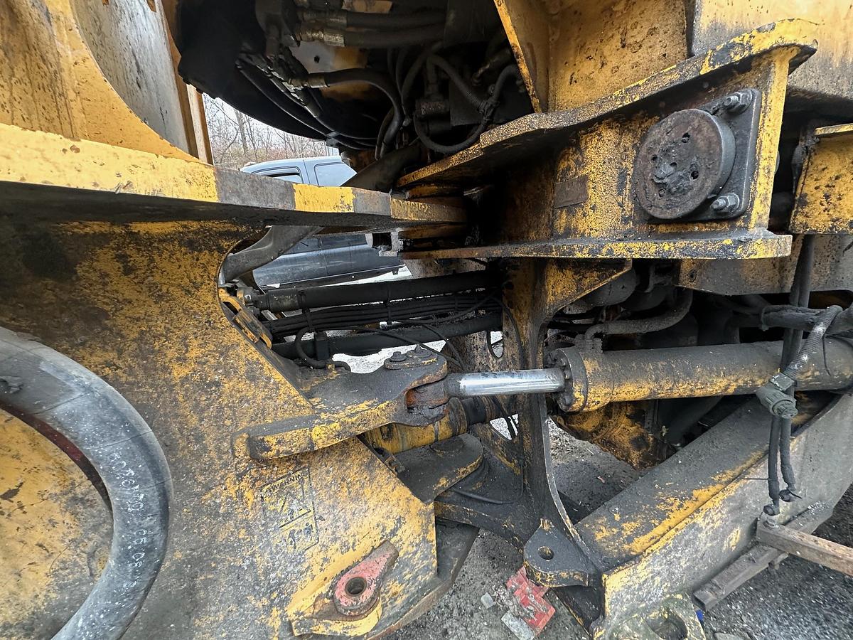 Used 2008 VOLVO L150F