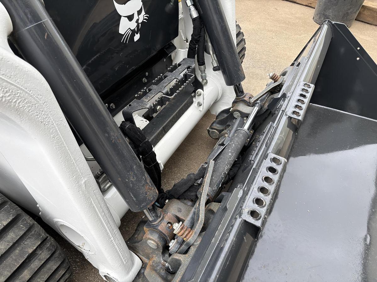 Used 2022 BOBCAT T76