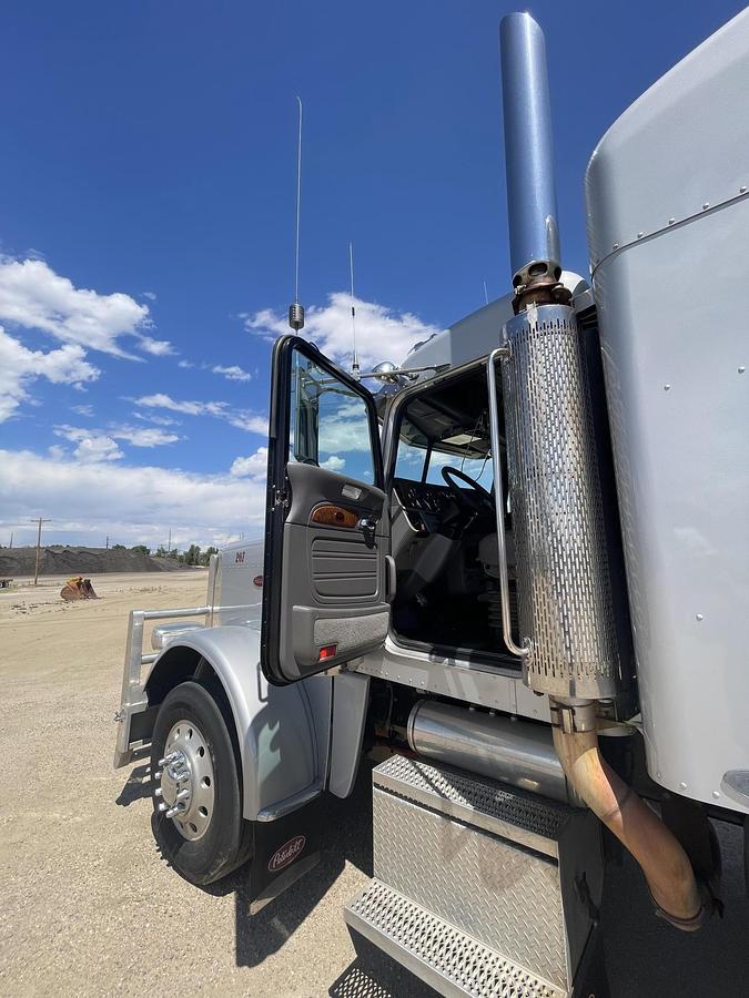 Used 2008 PETERBILT 388