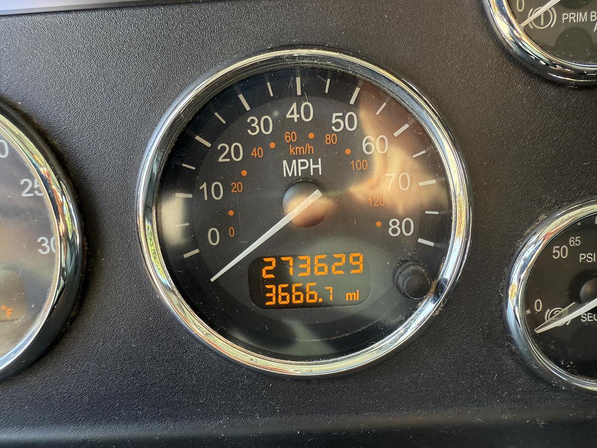 Used 2017 PETERBILT 337