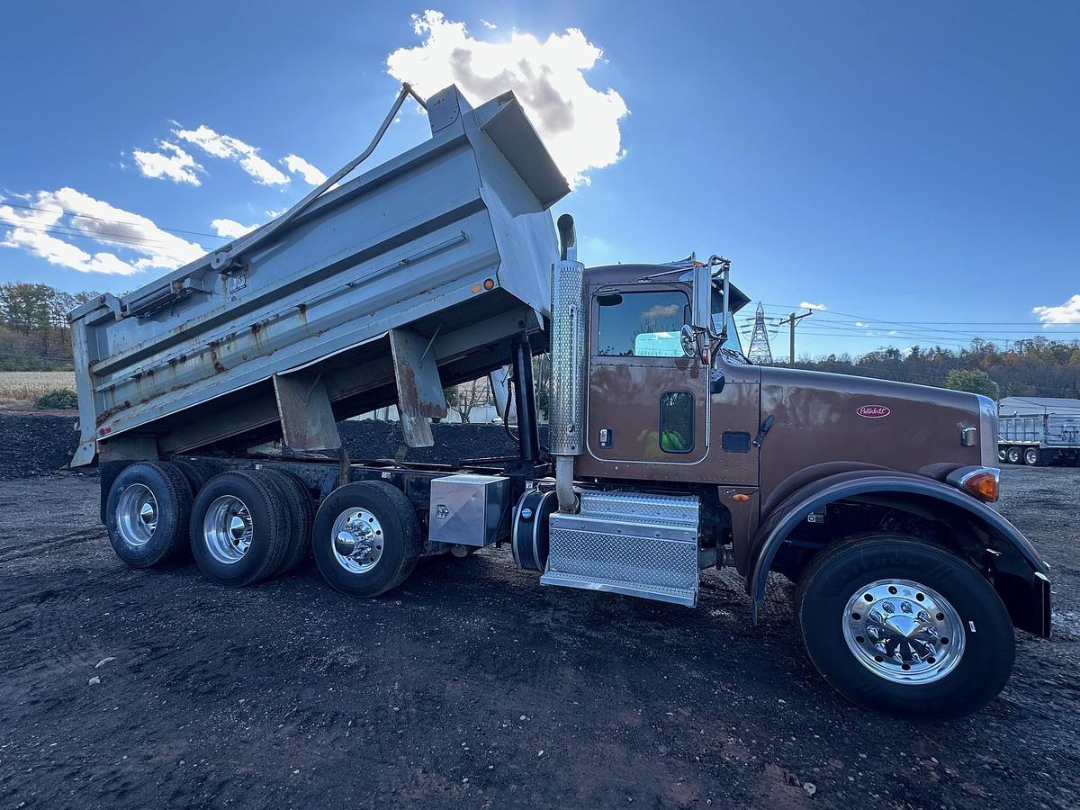 Used 2016 PETERBILT 365