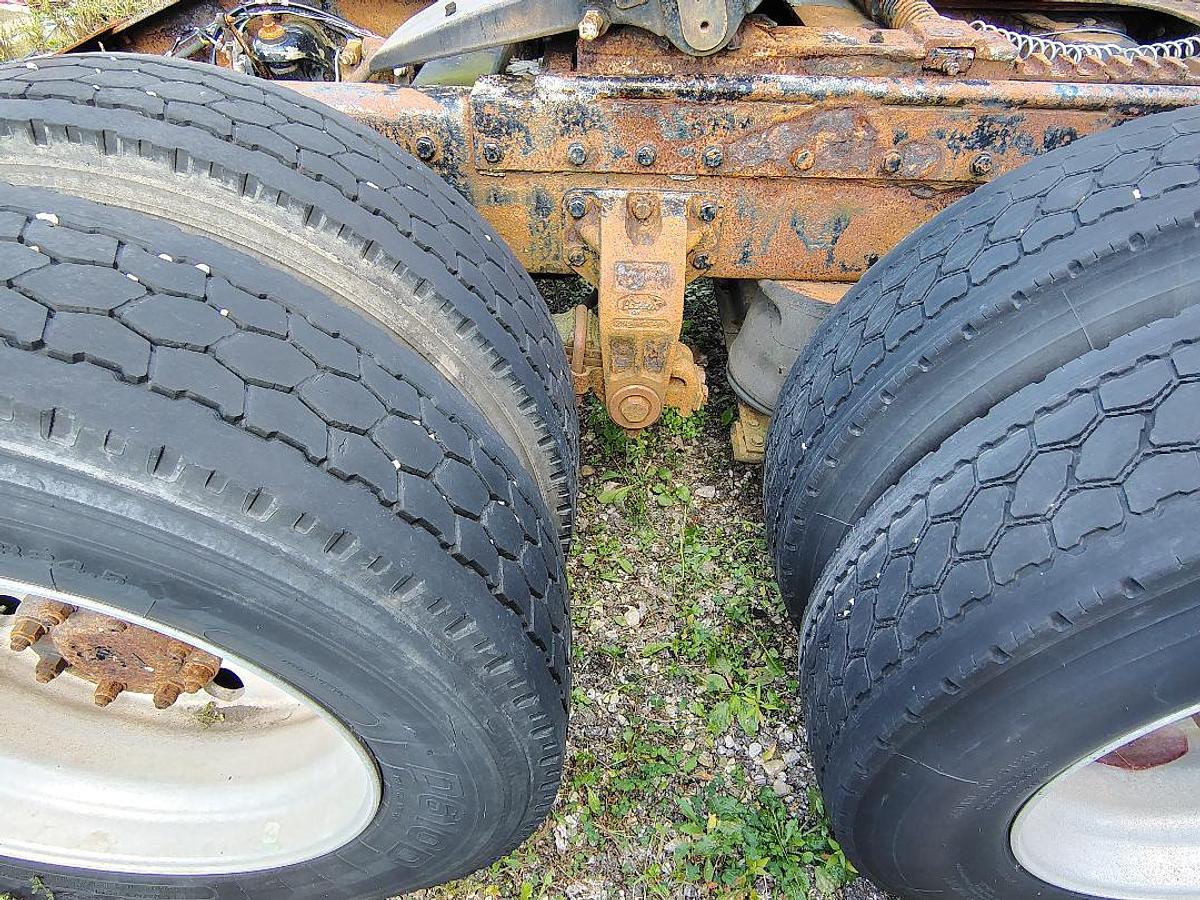 Used 2002 PETERBILT 379