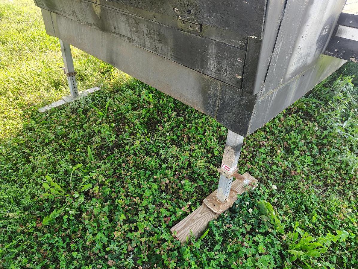 Used 2004 CUSTOM BUILT 33 foot