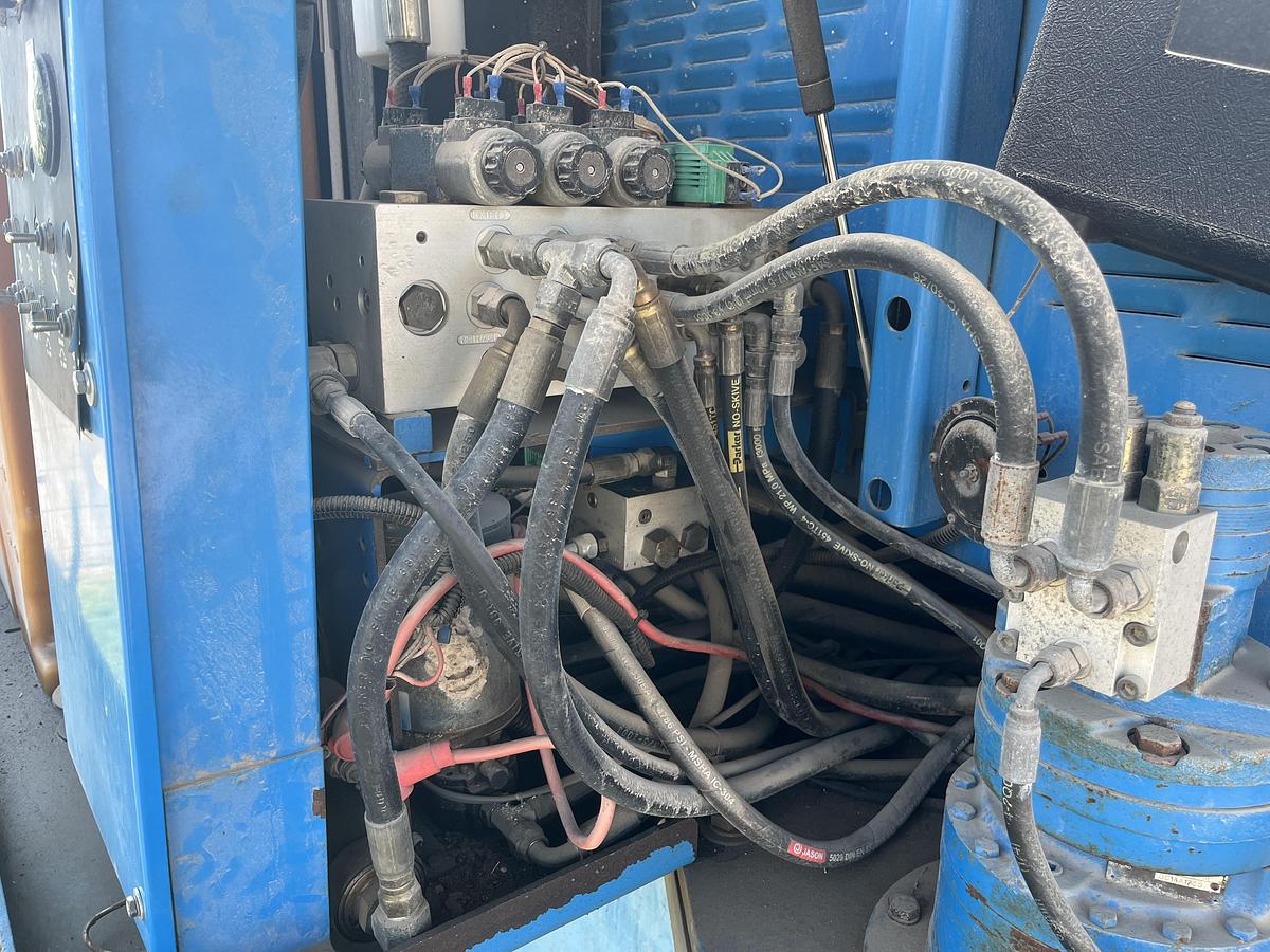 Used 2001 GENIE S-60