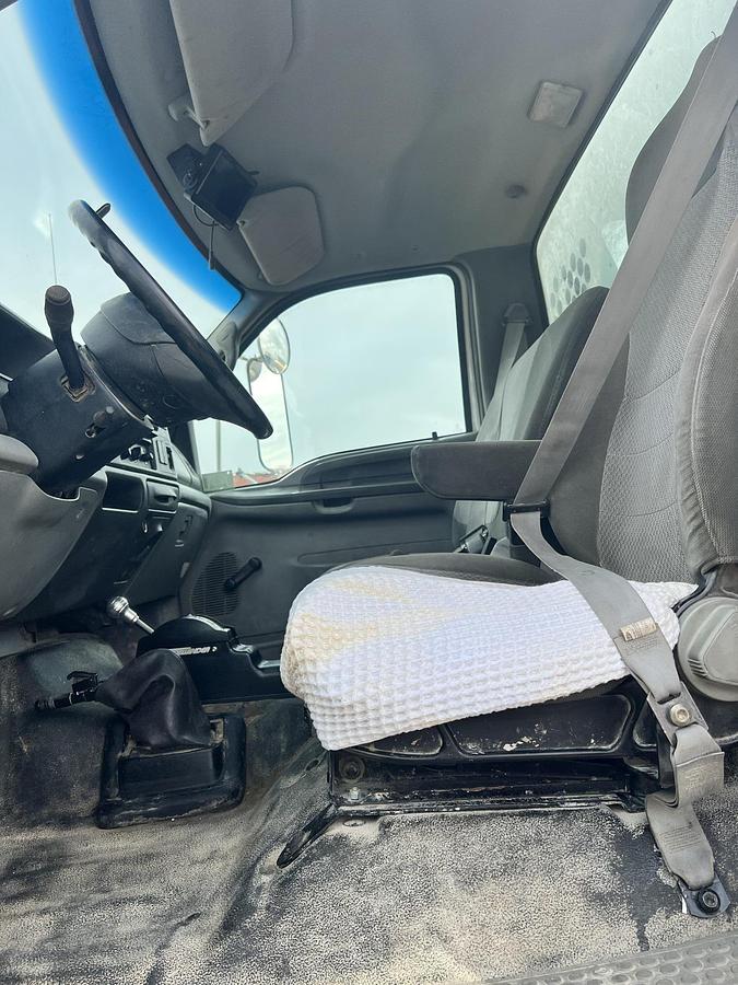 Used 2004 FORD F650 SD