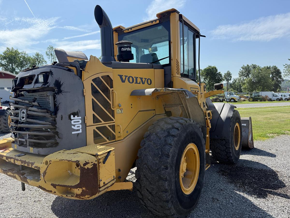 Used 2010 VOLVO L60F