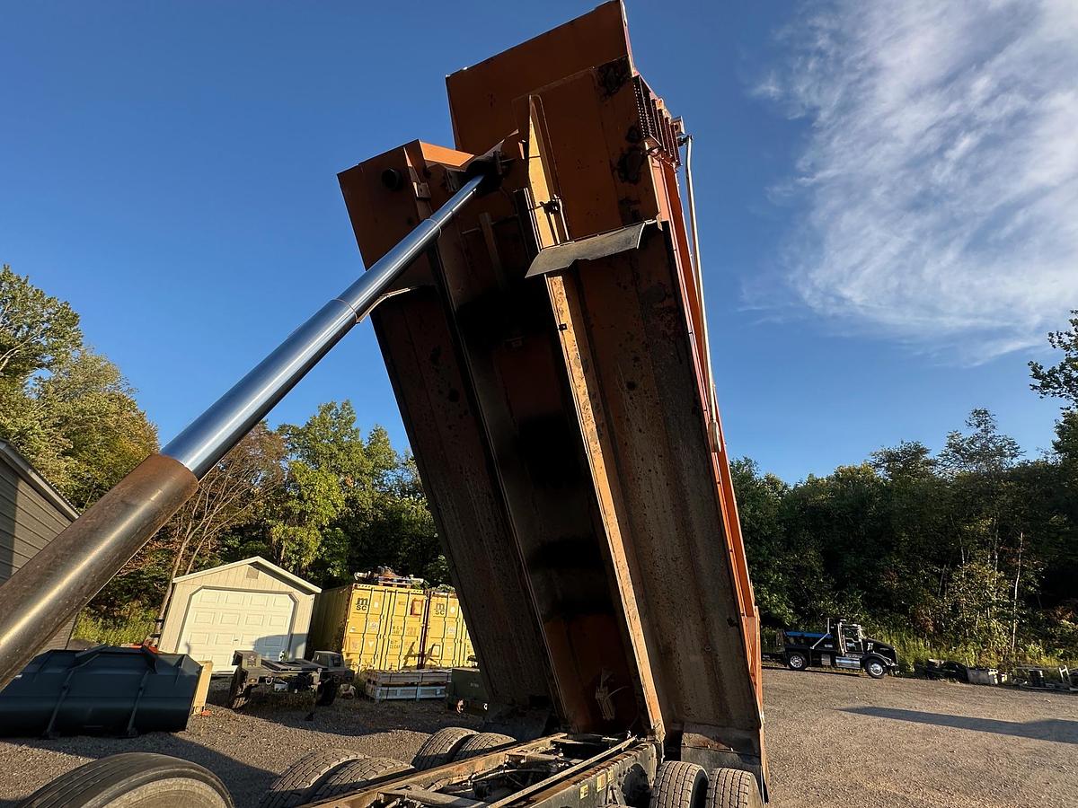 Used 2019 PETERBILT 389L