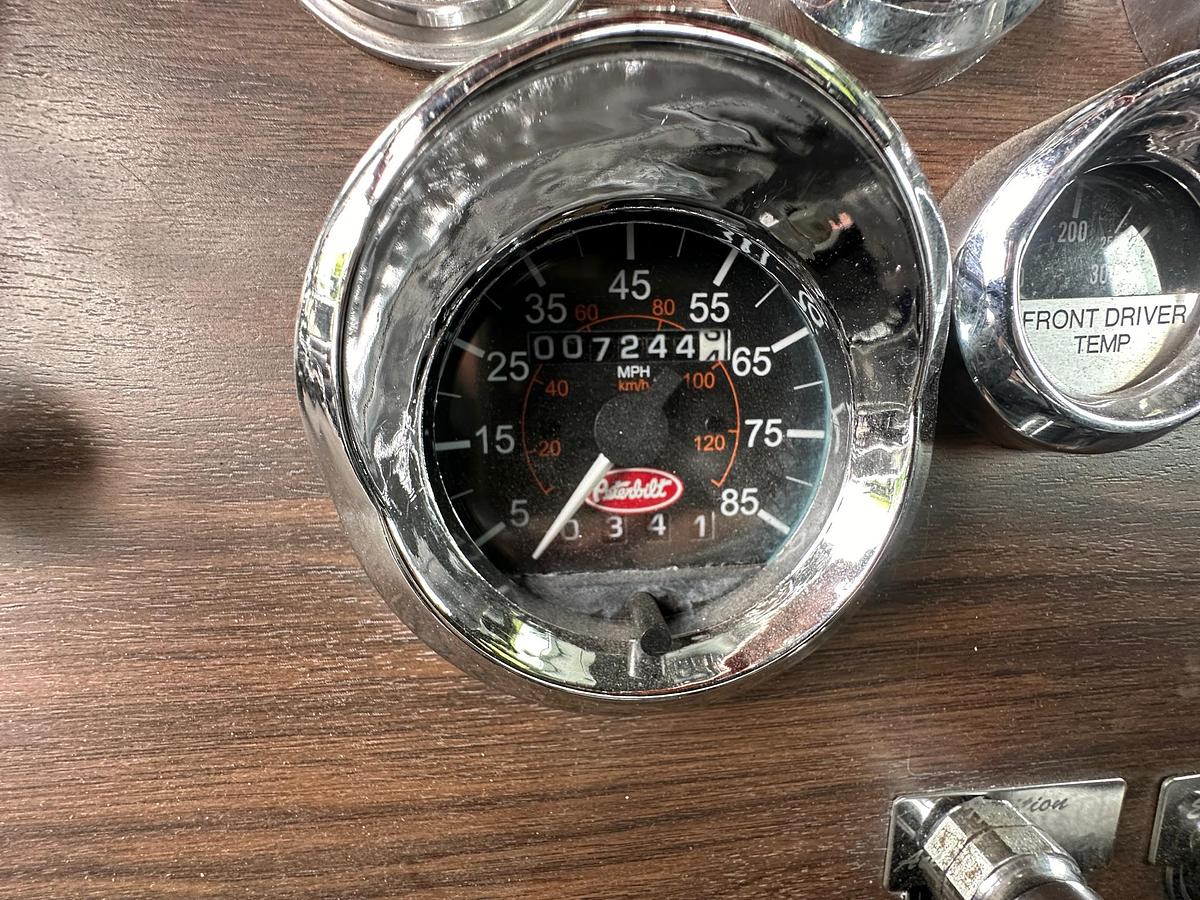 Used 1984 PETERBILT 359