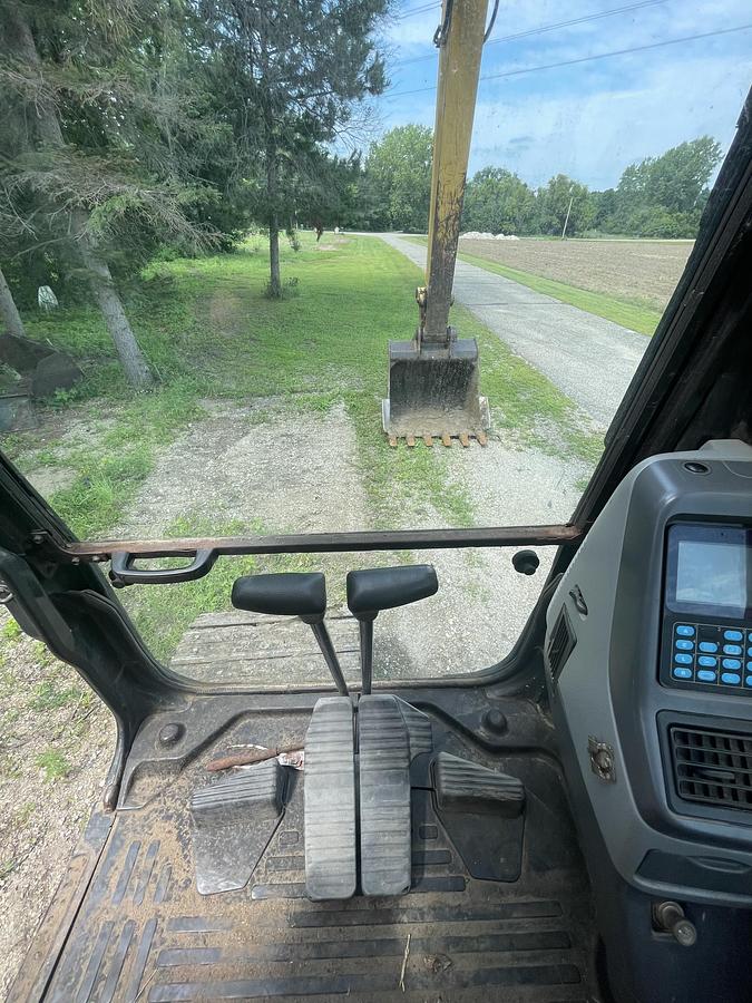 Used 2003 KOMATSU PC200 LC7