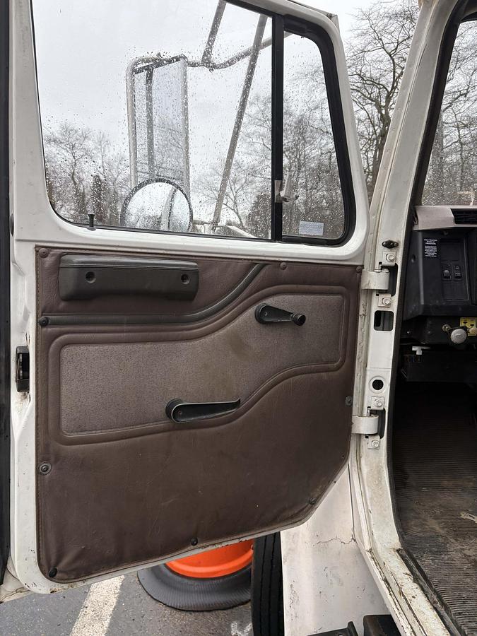 Used 1998 INTERNATIONAL 4700