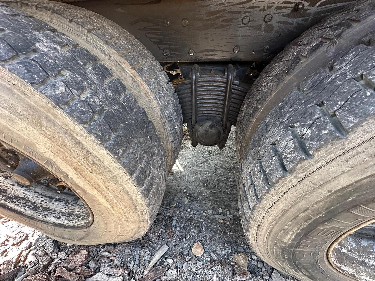 Used 1984 MACK RD686S