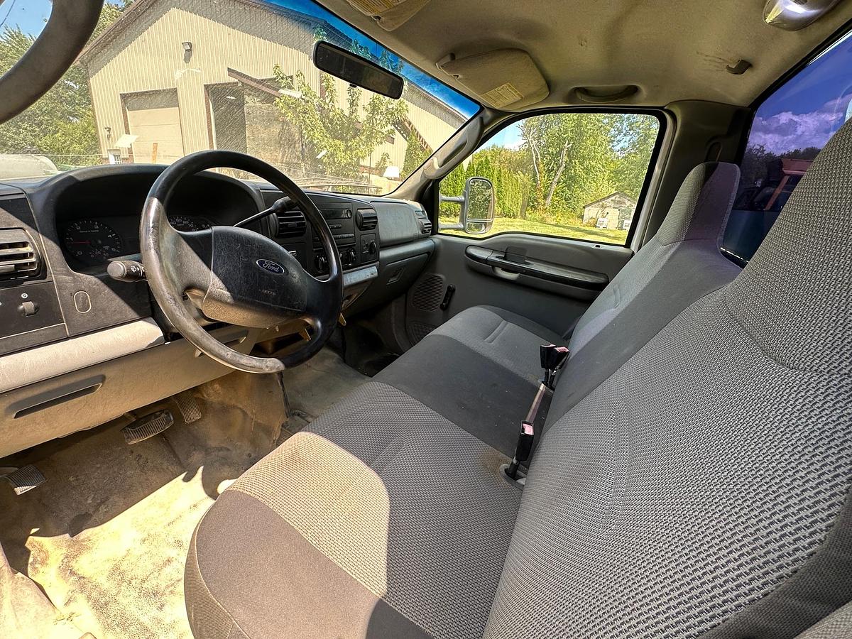 Used 2006 FORD F450 Service Truck