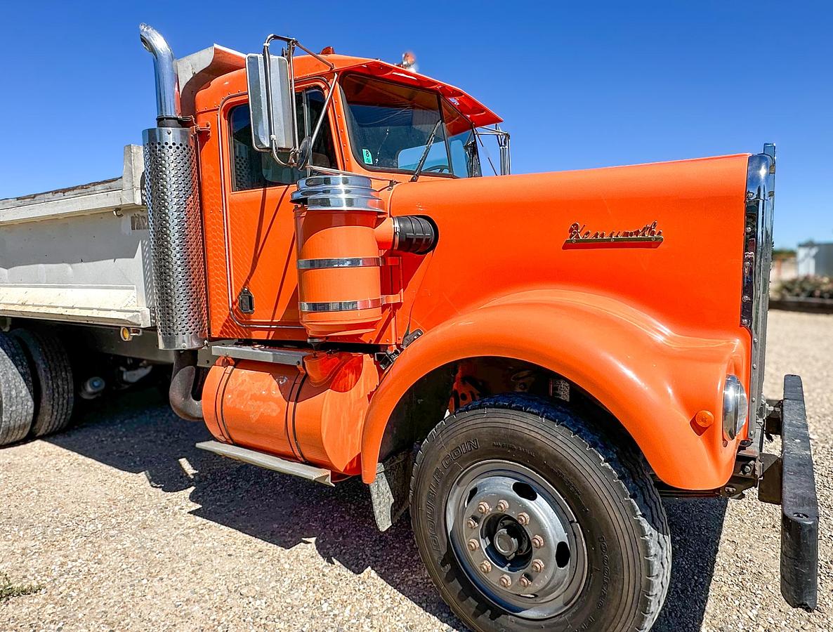 Used 1973 KENWORTH W900