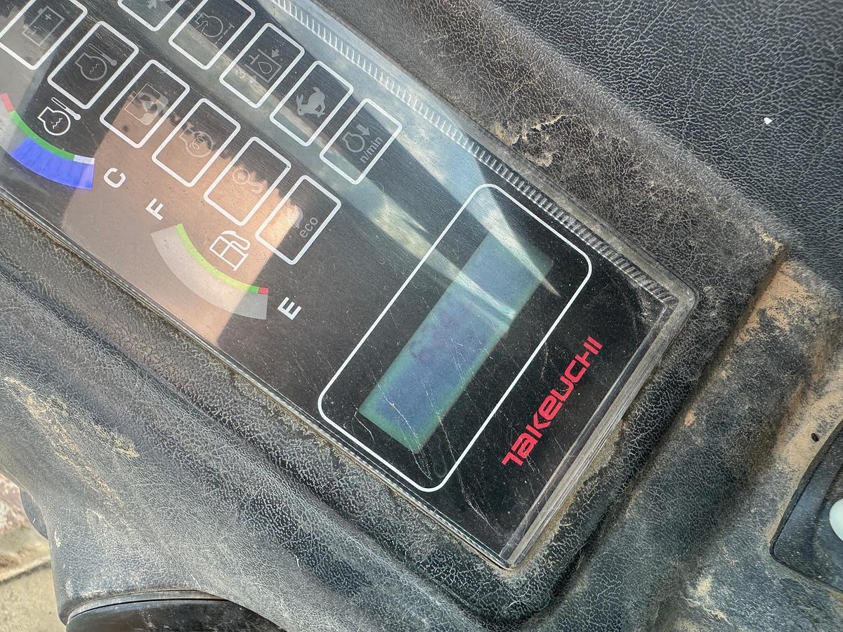 Used 2013 TAKEUCHI TB285