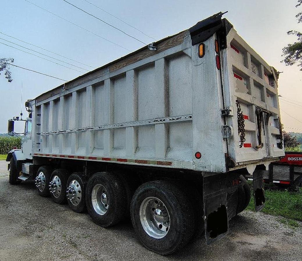 Used 1999 FREIGHTLINER 5-Axle