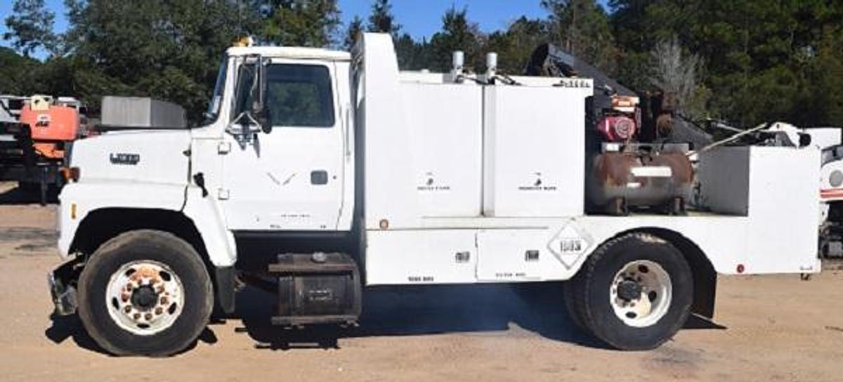 Used 1995 FORD L7000