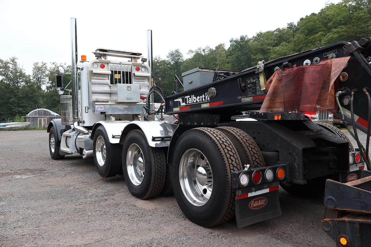 Used 2001 PETERBILT 379