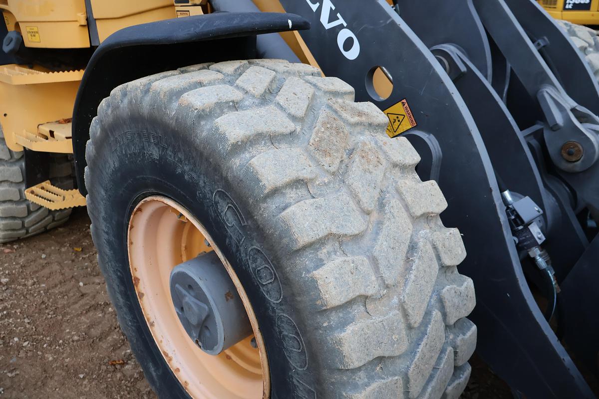 Used 2014 VOLVO L50G