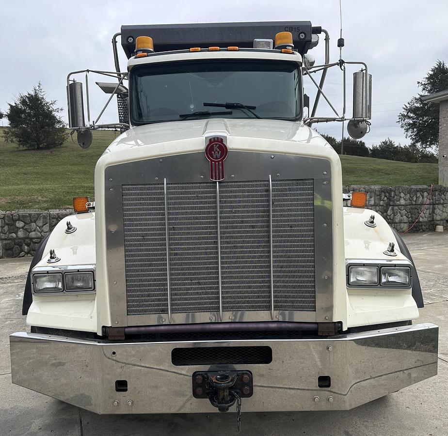 Used 2015 KENWORTH T800