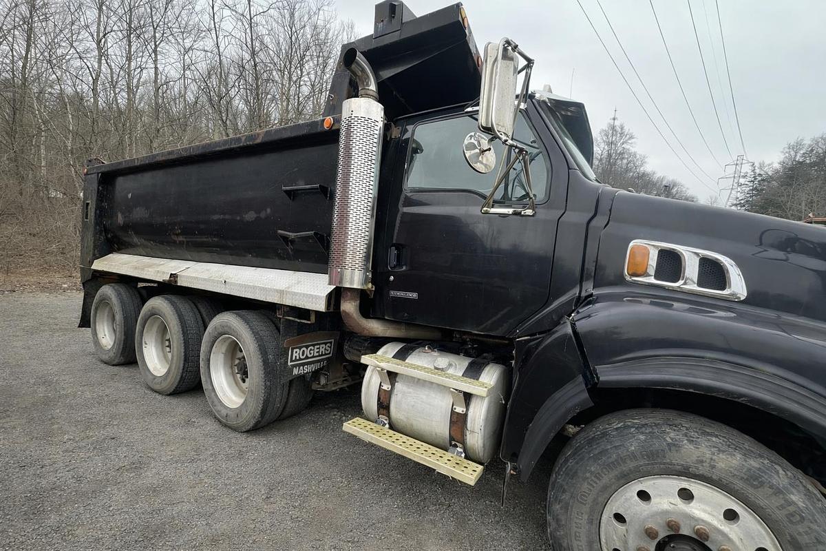 Used 2006 STERLING L9500