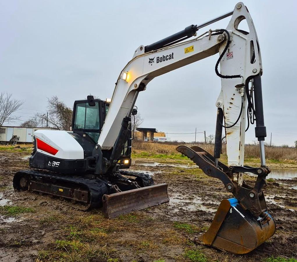 Used 2019 BOBCAT E85