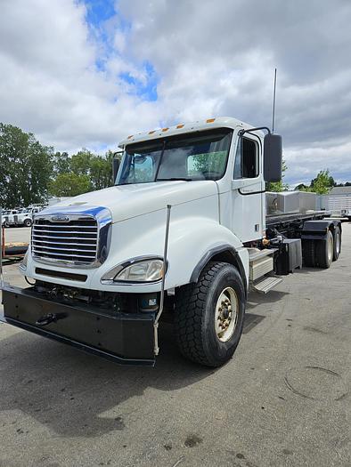 Used 2008 FREIGHTLINER Columbia