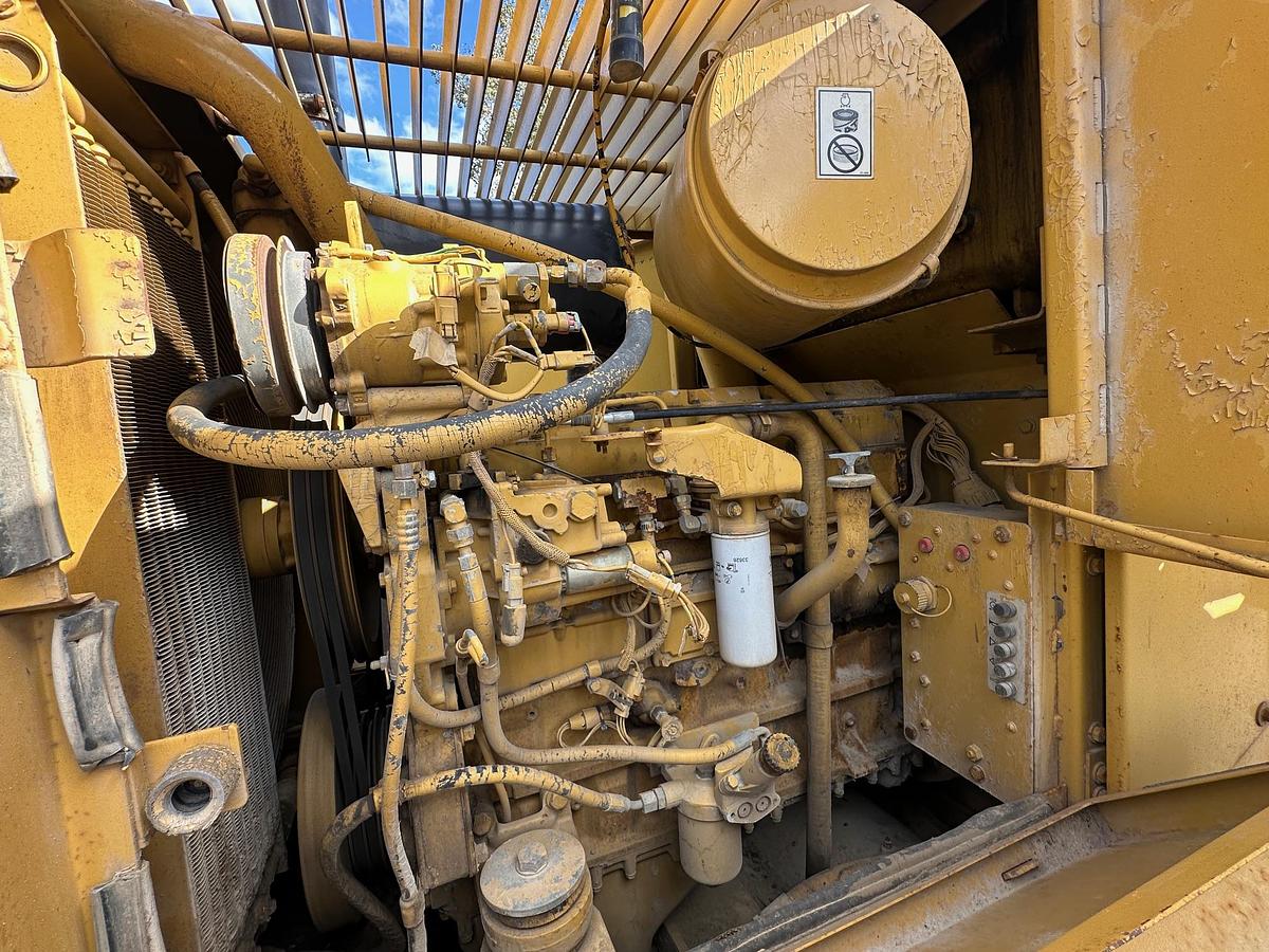 Used 1994 CATERPILLAR 938F