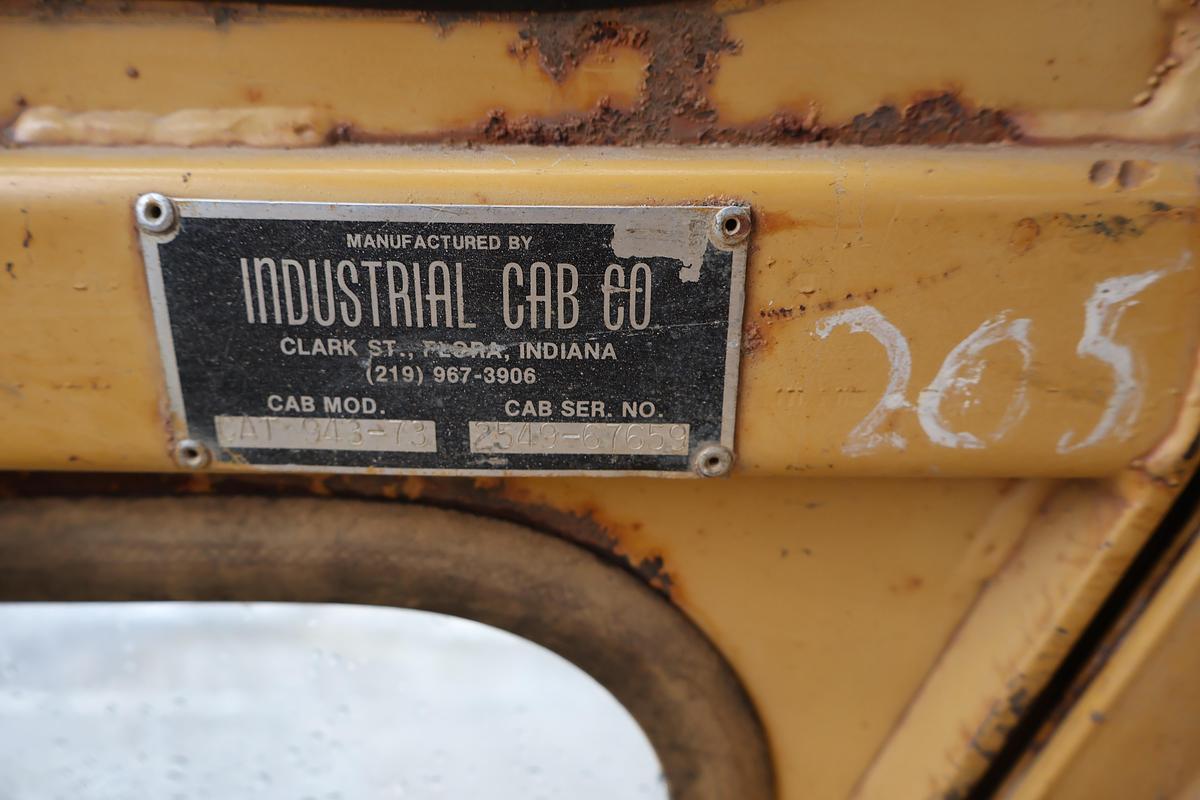 Used 1989 CATERPILLAR 963