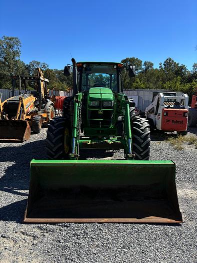 Used 2020 JOHN DEERE 6135E