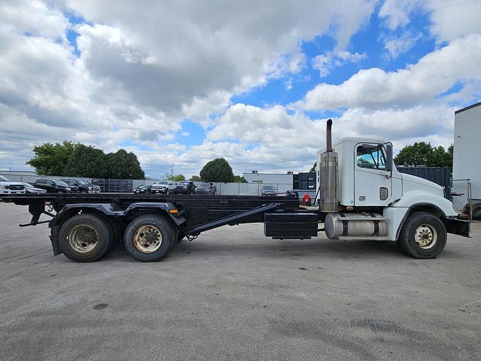 Used 2008 FREIGHTLINER Columbia