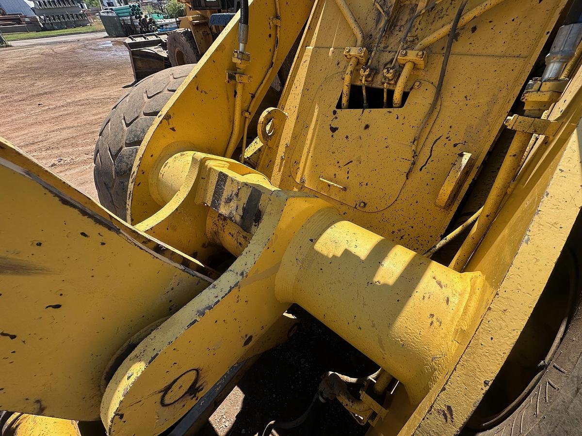 Used 2002 KOMATSU WA-250-3MC