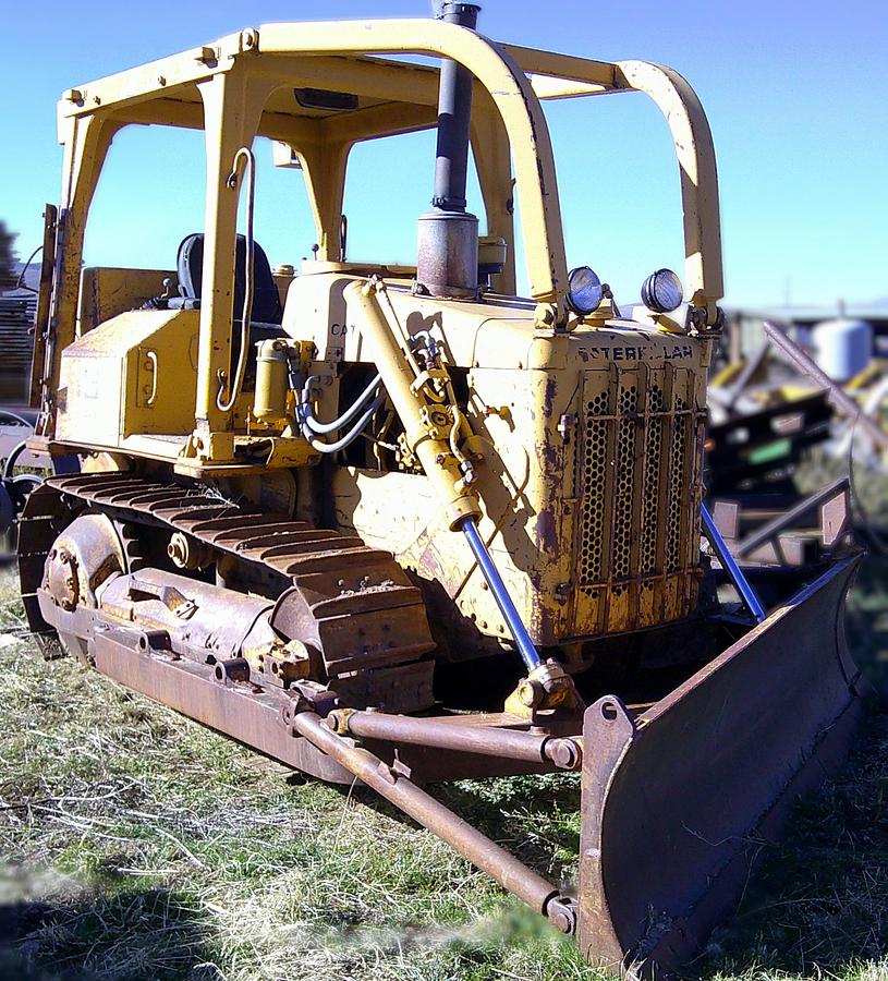 Used 1984 CATERPILLAR D4E