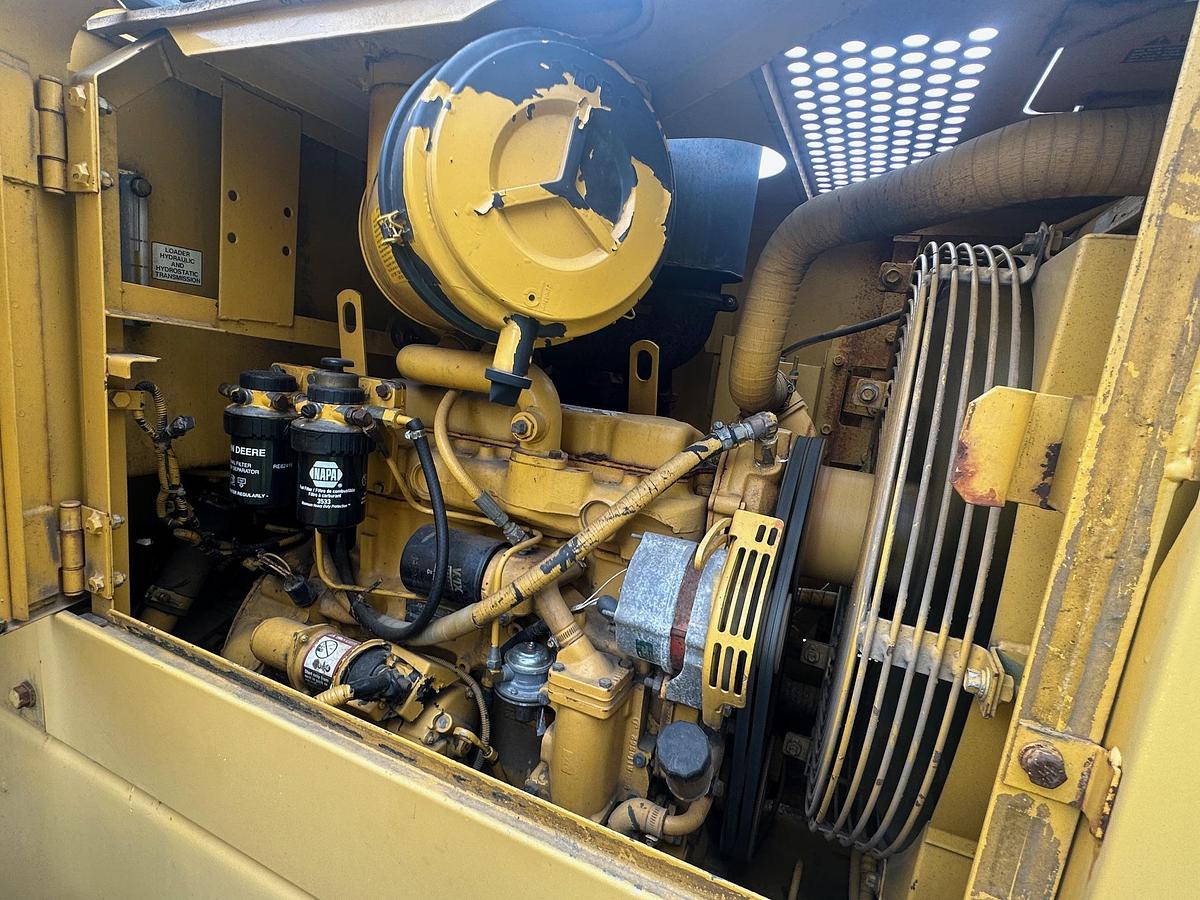 Used 1996 DEERE 444G