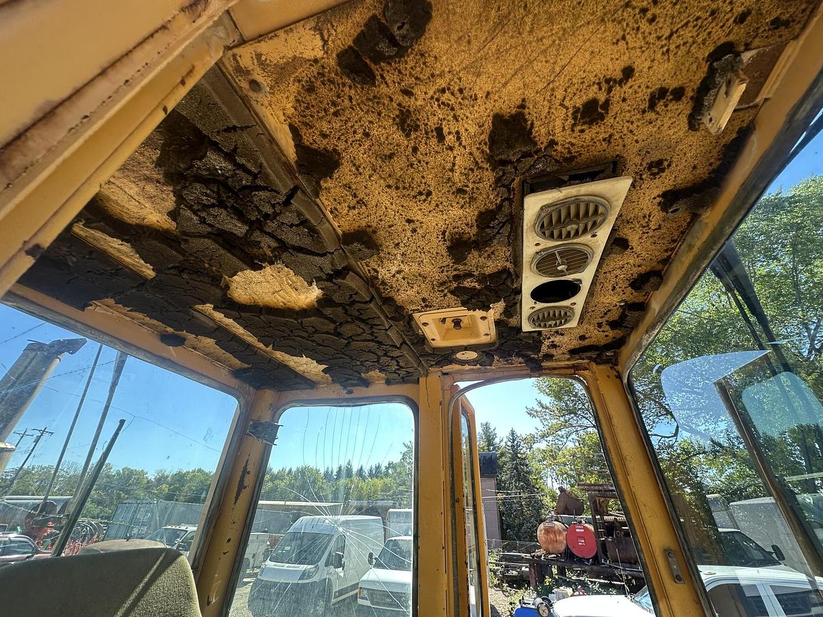 Used LIEBHERR LR631B